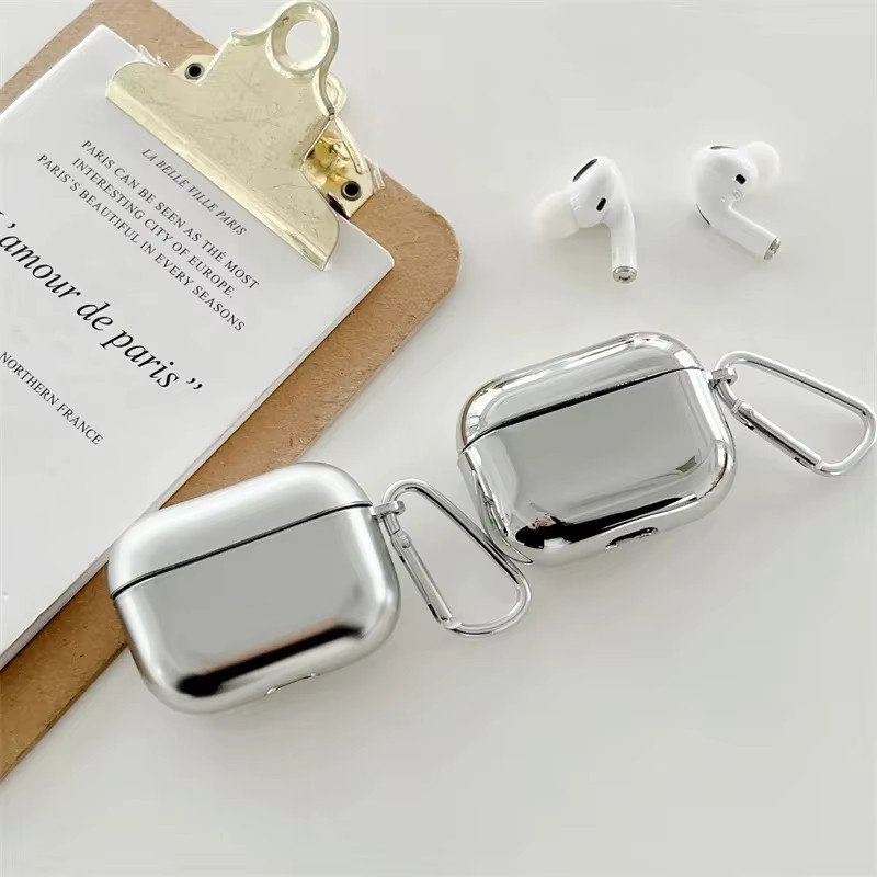 Galvanisierte TPU-Schutzhülle für Apple AirPods 4, 3, 2, 1 und Pro 2 in Silber mit Haken - Bild 2