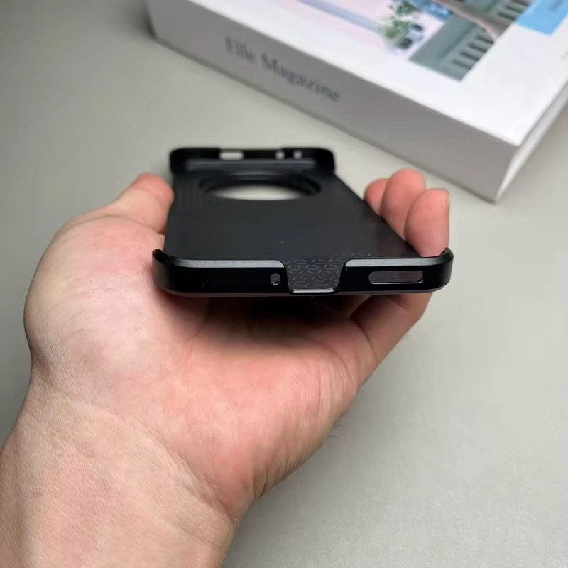 Handyhülle aus Kohlefaser mit Magnet für Huawei Honor Magic 7 Pro, Magic 7, 6, 5 und 4 Pro Lite in Schwarz - Bild 3