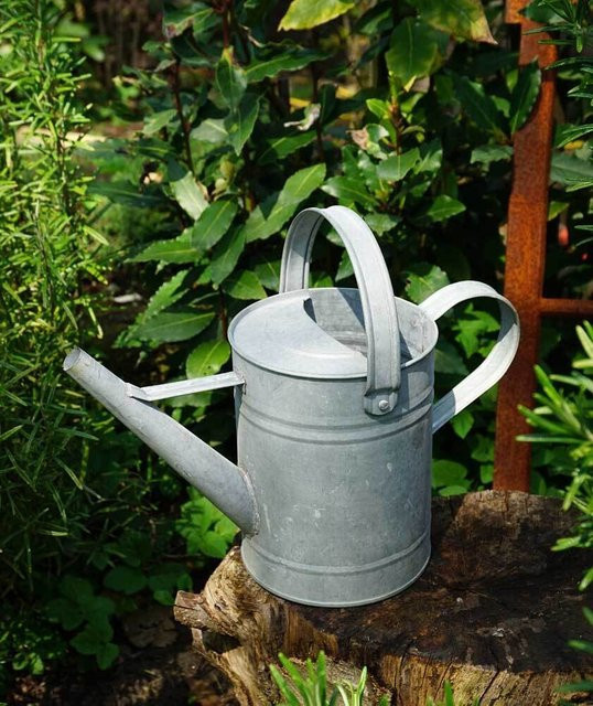 Vintage Gießkanne aus Zink im Landhaus-Stil, 1,5 l - Bild 1