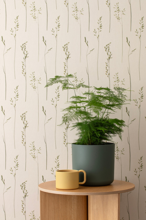 Studio Ditte Tapete Wild Grasses in Beige mit botanischem Naturmotiv aus Vlies - Bild 1