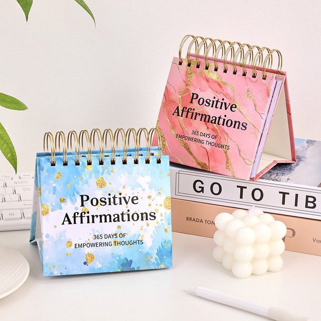 Imoda 365-Tage-Tischkalender mit positiven Affirmationen und inspirierenden Zitaten, täglicher Flip-Coil-Desktop-Kalender in Multicolor und Blau - Bild 1