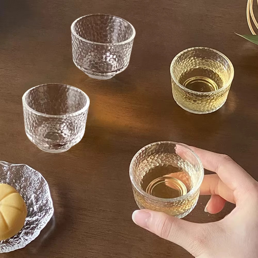 Pige Home Ice Dew Tea Tasting Cup 6er-Set aus Glas in Transparent, gehämmerte Optik, 45 ml pro Becher - Bild 4