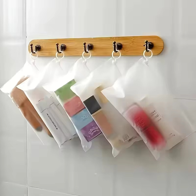 Matte Pull Tab Beutel aus Kunststoff in Transparent für die Verpackung und Lagerung von Socken, Unterwäsche, Kosmetik oder Schmuck - Bild 3