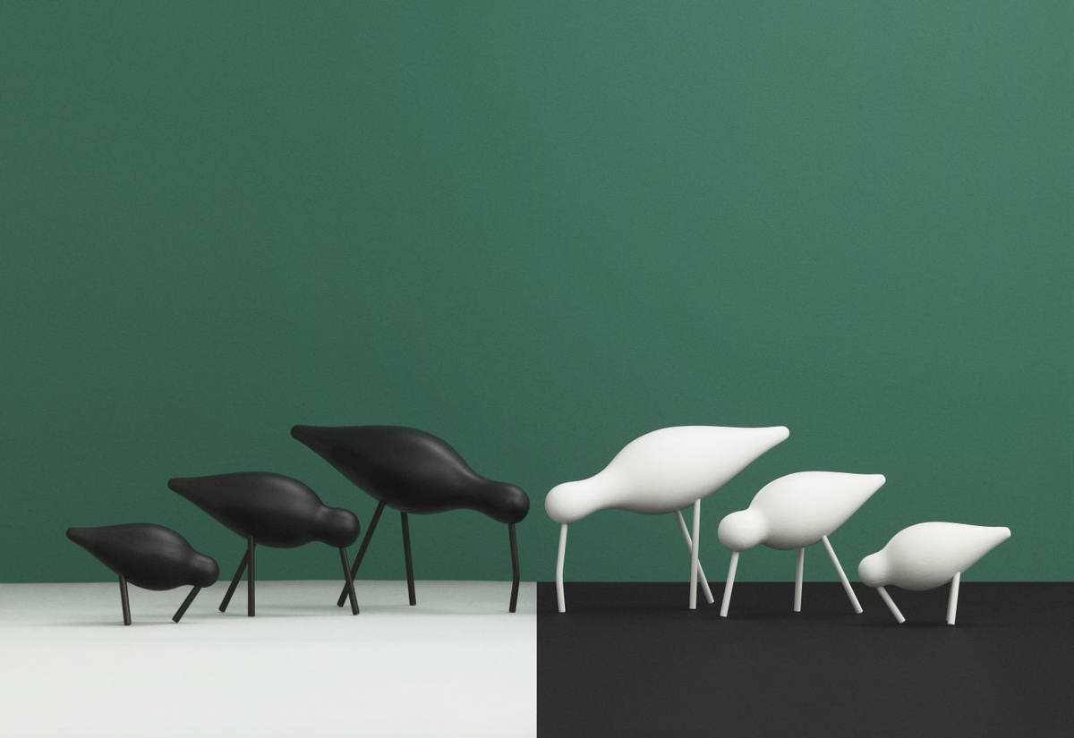 Normann Copenhagen Shorebird Deko-Figur in Schwarz mit Holzdetails - Bild 2