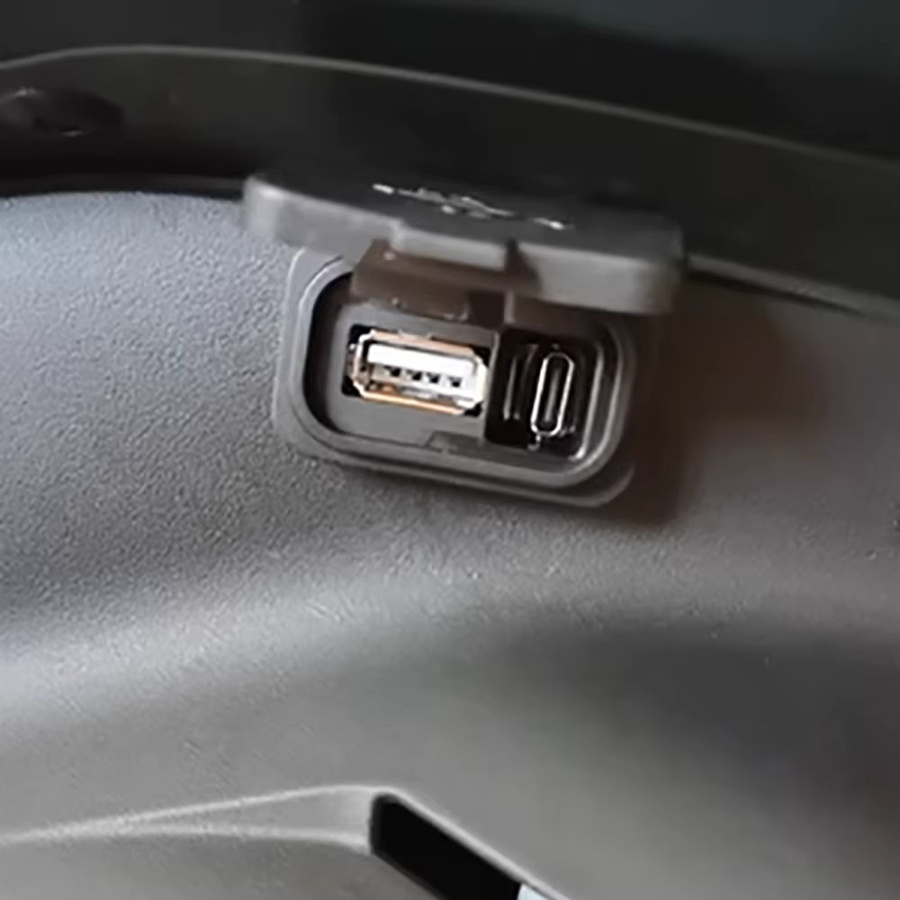 CFMOTO USB Typ-C Power Transfer Interface Buchse für 450SR 450SS 800NK in Schwarz - Bild 4