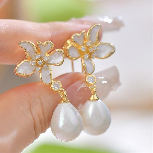 Huitan Ohrhänger, weiße Emaille, Blume, Perle, Zirkonia, Damen - Bild 1