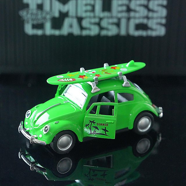Linyi toy car Jahrgang 1:32 grüner Käfer Diecast Auto mit Surfbrett, Retro Pull-Back Modell Spielzeug, Öffnungsbare Türen, ab 14 Jahren - Bild 1