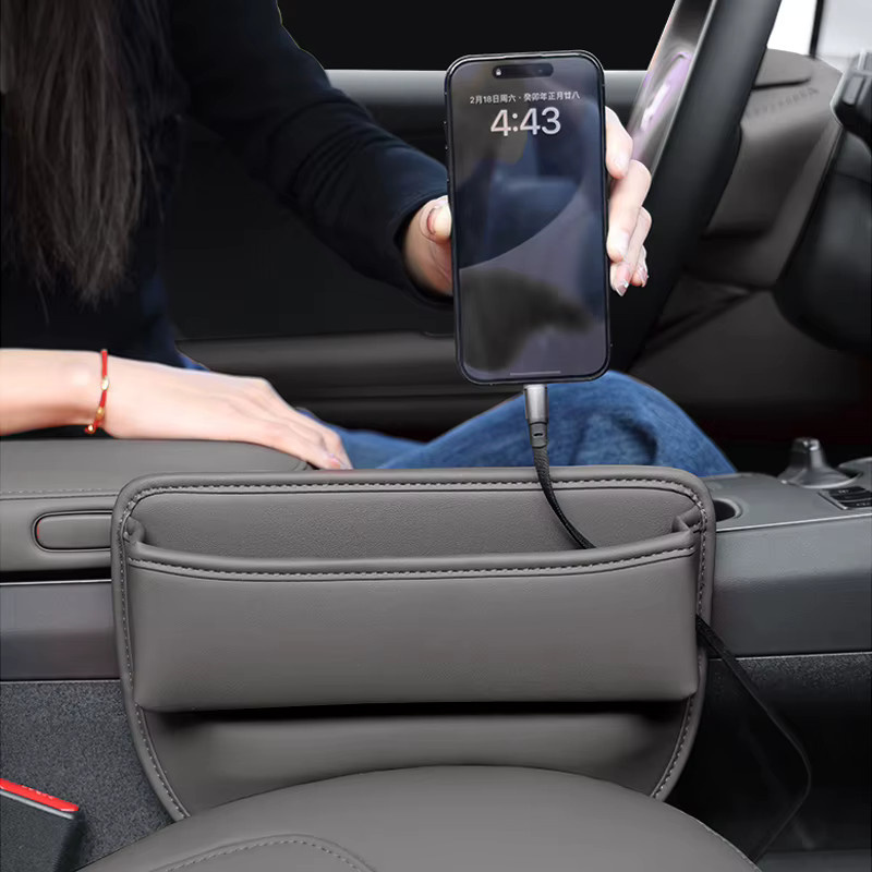 Aufbewahrungsbox für den Spalt am Autositz passend für Ford Fusion, Kuga, F-150 Raptor zur Aufbewahrung von Schlüsseln, Karten, Telefon und Ladekabel mit integriertem Loch - Bild 2
