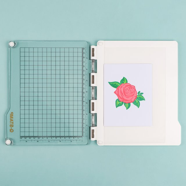 Stempelplattform mit Griffmatte zur Stempelpositionierung für transparente Stempel und Kartonhandwerk, transparent, B/T/H: 23,6 x 20,3 x 1,8 cm - Bild 1