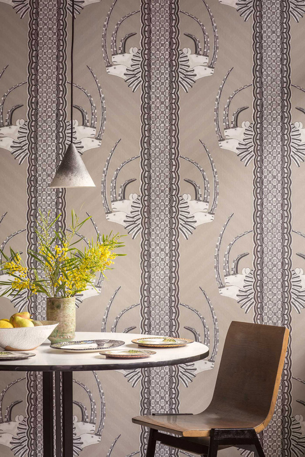 Cole & Son Tapete Jabu Stone mit Tiermotiv in Grau und Beige aus Vlies - Bild 1