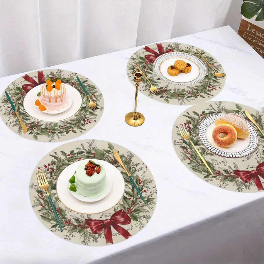 VIKAMA 4er-Set Weihnachtliche Tischsets mit Holly Berry Motiv in Grün und Rot - Bild 2