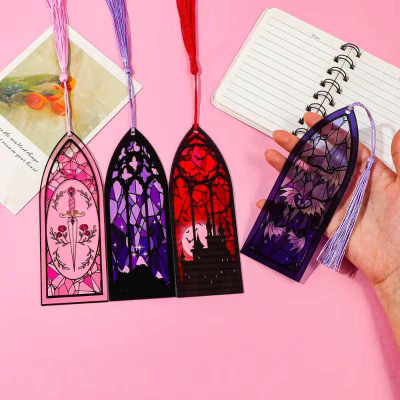 Gotisches Lesezeichen aus Acryl mit farbenfrohem Fledermaus-Design in Pink und Multicolour - Bild 3