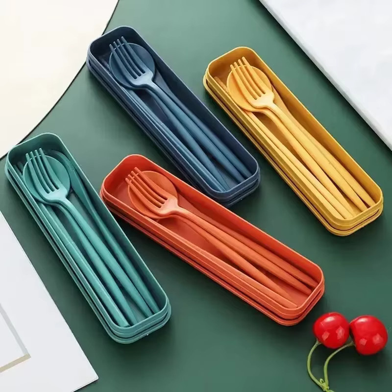 4-teiliges Besteckset aus Weizenstroh von DUTRIEUX in Beige und Multicolour, mattiertes Reisebesteck mit Messer, Gabeln, Löffeln und Essstäbchen - Bild 2
