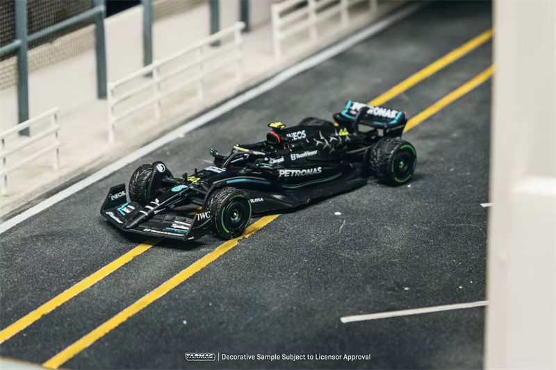 Tarmac Works W14 E Performance / MCL60 Modellauto, 1:64, Metall, Schwarz - Bild 1