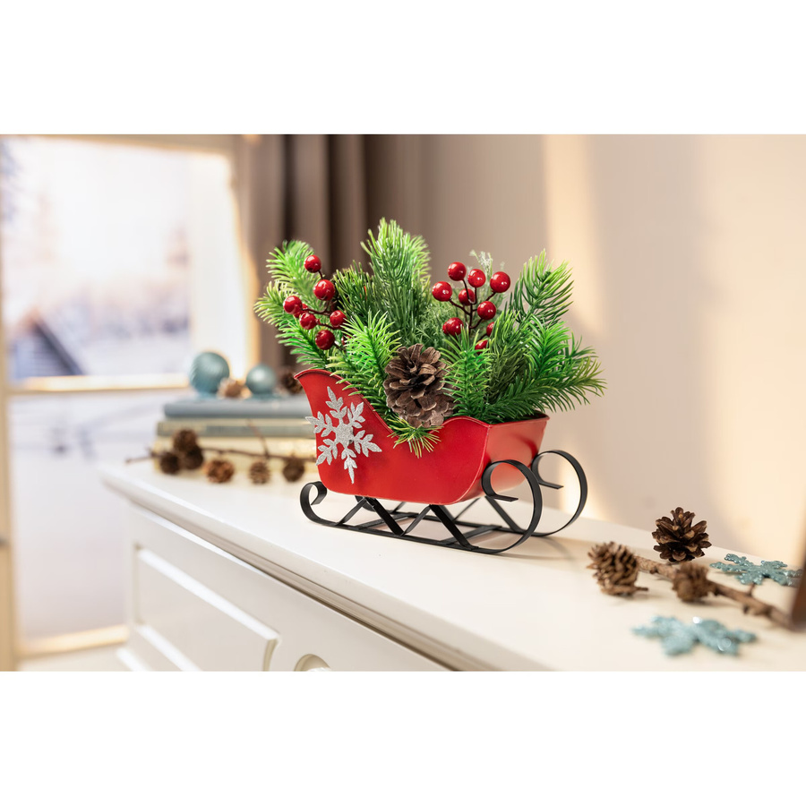 Weihnachtsgesteck Schlitten von Viva Domo in Grün und Rot für die Adventsdekoration - Bild 2