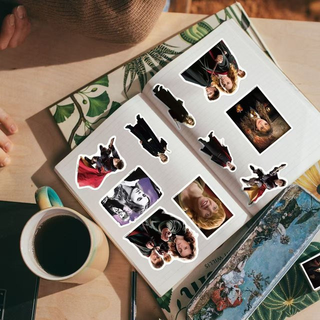 Warner Bros. Harry Potter Aufkleber, 50-teiliges Set, wasserfest, bunt - Bild 1