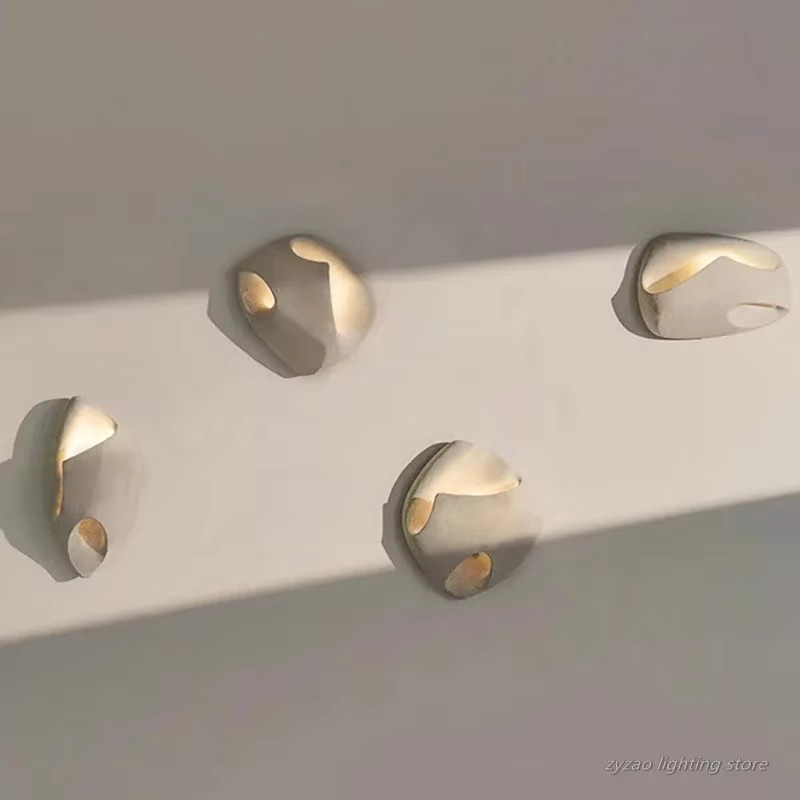 ZSHLZC LED Wandlampe aus Keramik in Weiß für Schlafzimmer, Wohnzimmer und Flur mit warmweißem Licht - Bild 2