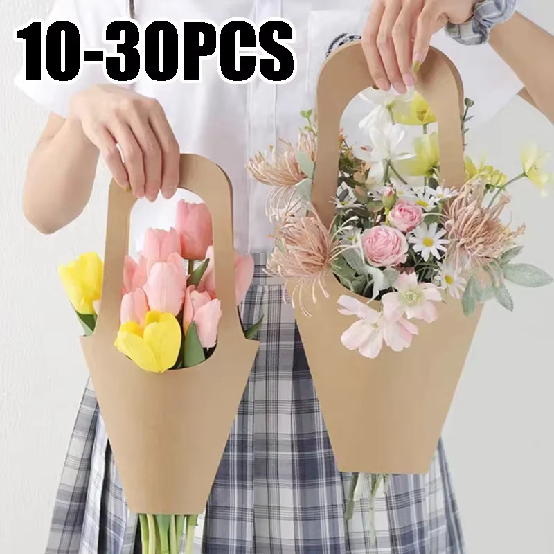 Geschenktüten mit Blumenmuster aus Kraftpapier in Beige für Hochzeiten, Geburtstage und Valentinstag - Bild 1
