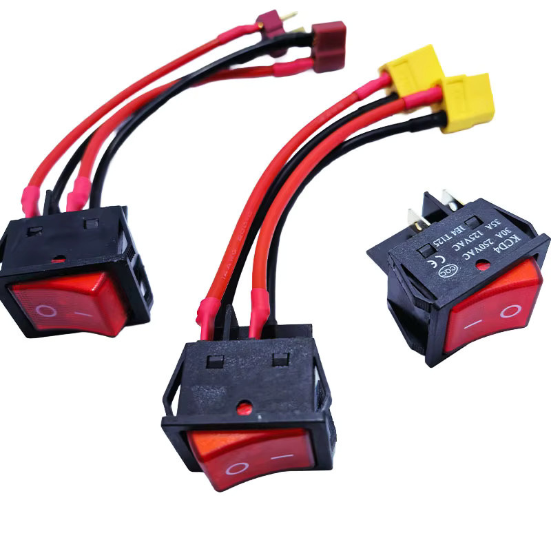 JCD Batterie-Hauptschalter mit Großstrom-Ein/Aus-Funktion, 30A 12V 24V, XT60-Stecker und 14AWG Kabel in Schwarz für RC Schleppboot und Köderboot mit 550 775 Bürstenmotor - Bild 5