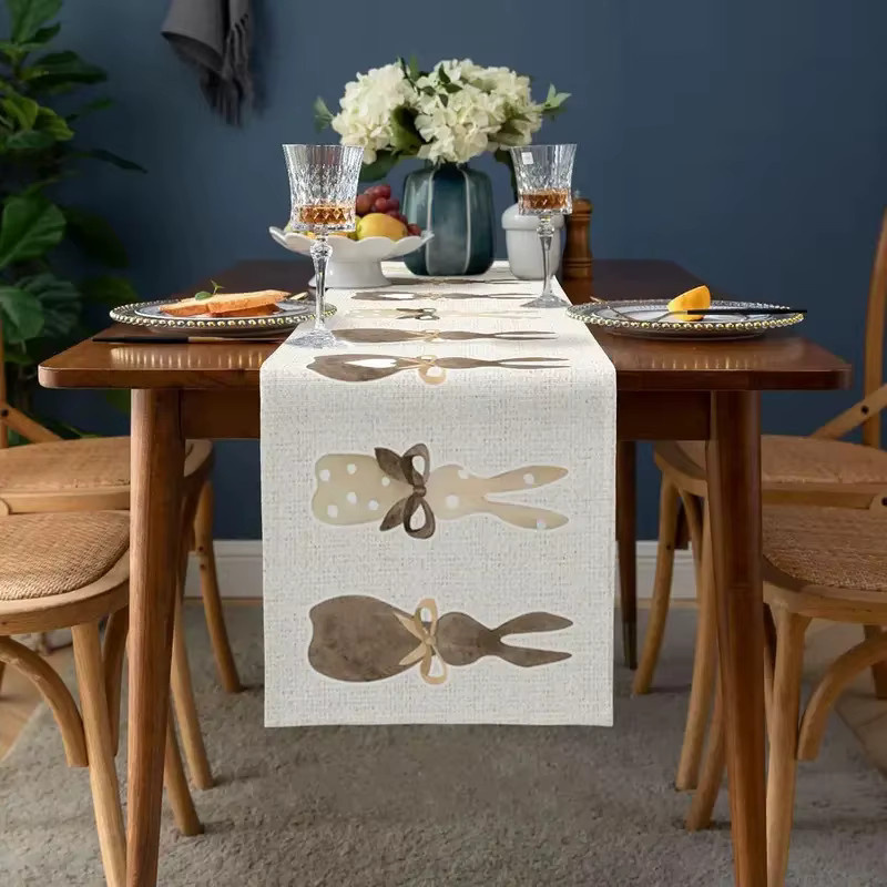 VIKAMA Rustikaler Oster-Tischläufer aus Leinen in Beige mit Hasen- und Herz-Print, Landhaus-Tischdecke für Küche und Esszimmer, B/H: 33 x 90 cm - Bild 3