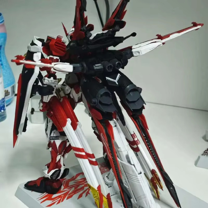 Bandai SEED DESTINY Astray Red Frame Model-58, Actionfiguren, 1:144 - Bild 4