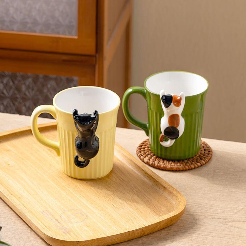 Niedliche Keramiktasse mit Katzenmotiv in Grün und Gelb, geprägtes Design, Volumen: 301-400 ml - Bild 1