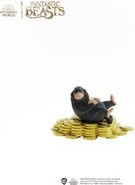 Schleich Wizarding World Fantastic Beasts Niffler mit Gold Spielfigur in Schwarz - Bild 1