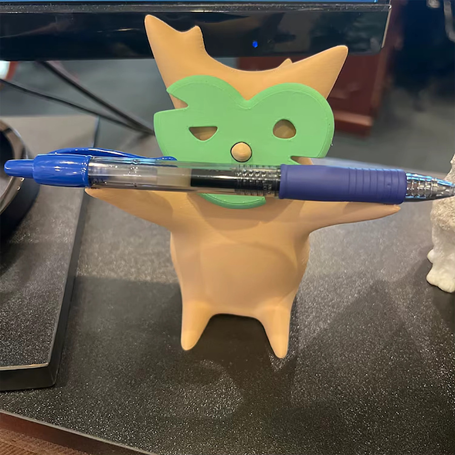 Korok Bleistifthalter Statue in Beige aus Kunststoff - Bild 3