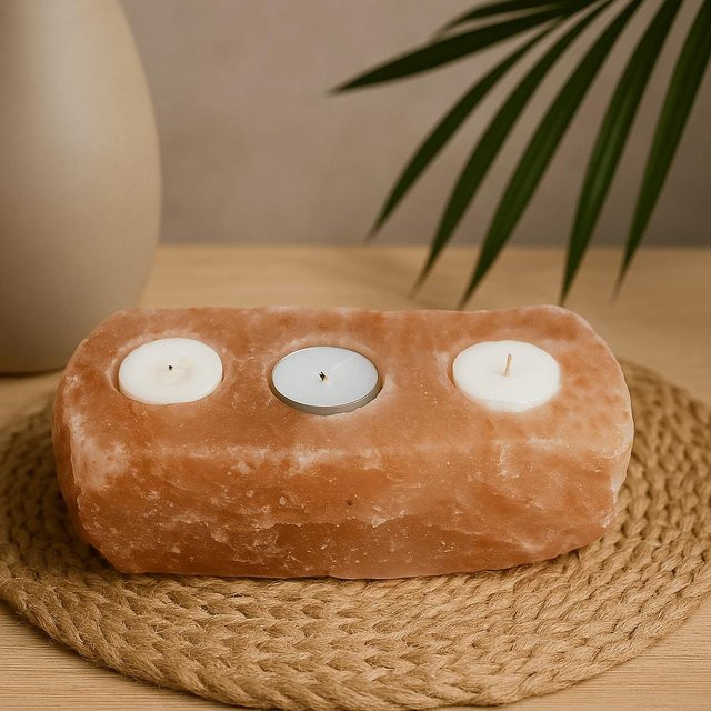 SHAMTAM Himalaya-Salz-Kerzenhalter mit 3 Löchern für Teelichter aus Himalaya-Kristallsalz in Cremeweiß, Blütenrosa und Glutrot - Bild 1