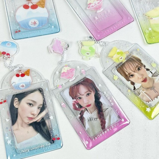 Summer Cheery Smoothie PVC-Bilderrahmen mit Kette, bunter Eiscreme-Fotokartenhalter für 7,6 cm Kpop-Karten - Bild 1