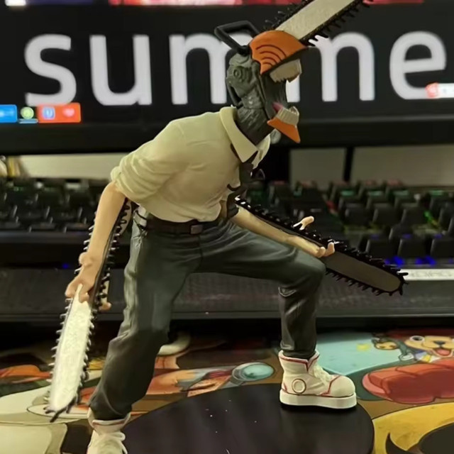 Bandai Chainsaw Man Denji Action Figure, 18 cm, Kunststoff - Bild 1
