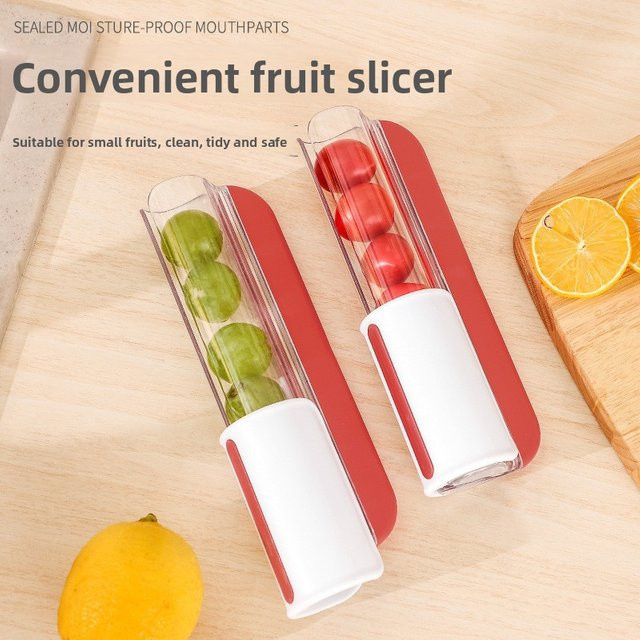 Roter Tomatenschneider aus Kunststoff für Kirschtomaten und Obst - Bild 1