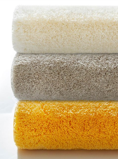 Badematte beige rechteckig aus 100% Polyacryl für Fußbodenheizung geeignet B/T: 70 x 35 cm - Bild 1