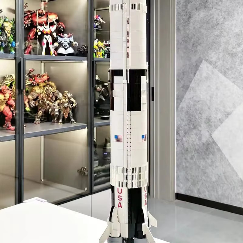 LIEI Apollo Saturn 5, Weltraumraketen-Serie, Modellbausatz, 1969 Teile - Bild 4