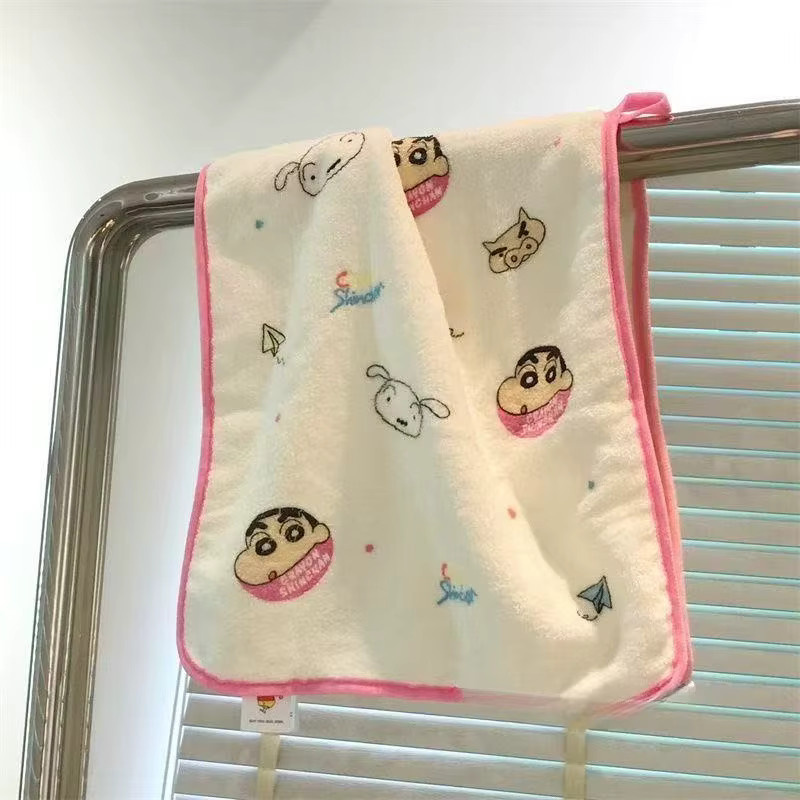 Bandai Crayon Shin-chan Handtuch mit Shin-chan und Pochi Motiv, schnell trocknend und wasserabsorbierend - Bild 2