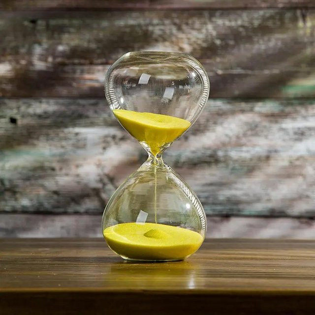 Yiran Furniture Sanduhr aus Glas als dekoratives Zeitmanagement-Tool für Schreibtisch und Zuhause mit 5 Minuten Laufzeit - Bild 1