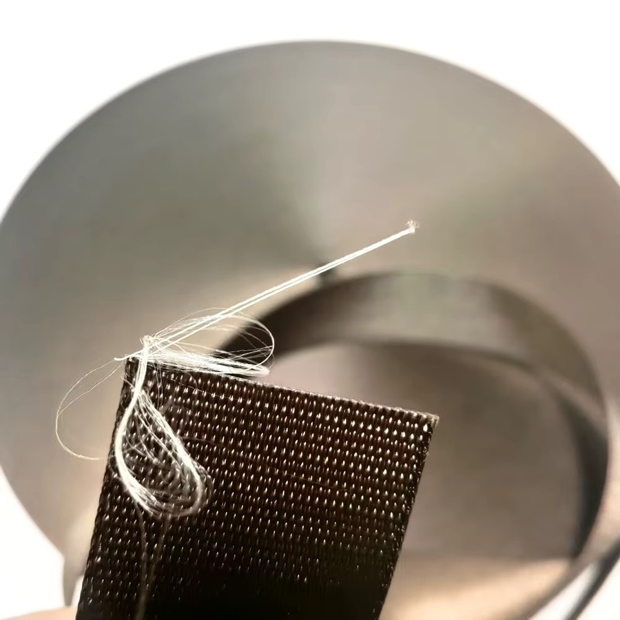 JOORMOM Auto-Sicherheitsgurt mit europäischer Verriegelung und Fischlinien-Design aus hochfestem Polyester in Dunkelbraun (3-30M) - Bild 5