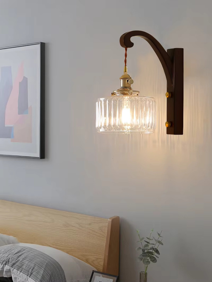 Ramalho Wandleuchte im minimalistischen Nordic-Design mit transparentem Glas und warmweißem Licht - Bild 1