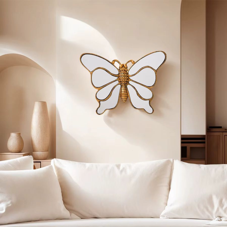 Retro Achtseitiger Wandspiegel in Schmetterlingsform aus Harz in Gold, B: 21,84 cm, H: 30,48 cm - Bild 4