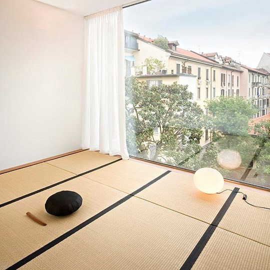 Flos Glo Ball Basic Bodenleuchte in Weiß mit Glaskugel und E27 Fassung - Bild 2