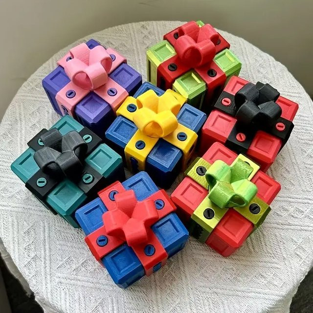 Annoying Geschenkbox mit Schrauben, 3D-gedruckte Streichbox in Blau für Erwachsene, lustige Geldpuzzlebox und kreativer Münzbehälter aus Kunststoff - Bild 1