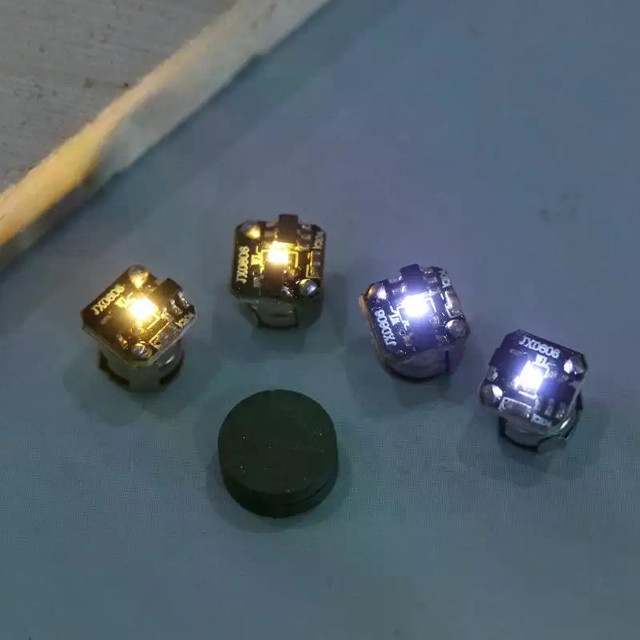 2 Stück eelhoe LED-Licht Mikrowellen-Magnetschalter Beleuchtungs-Chip für Modellspielzeug aus Kunststoff - Bild 1