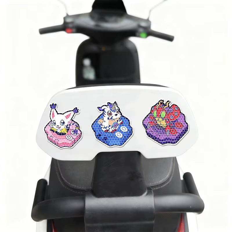 Bandai Digimon Anime Cartoon Kreative Reflektierende Aufkleber für Elektroroller, Dekorative Motorrad Kratzfeste Wasserdichte Aufkleber - Bild 5