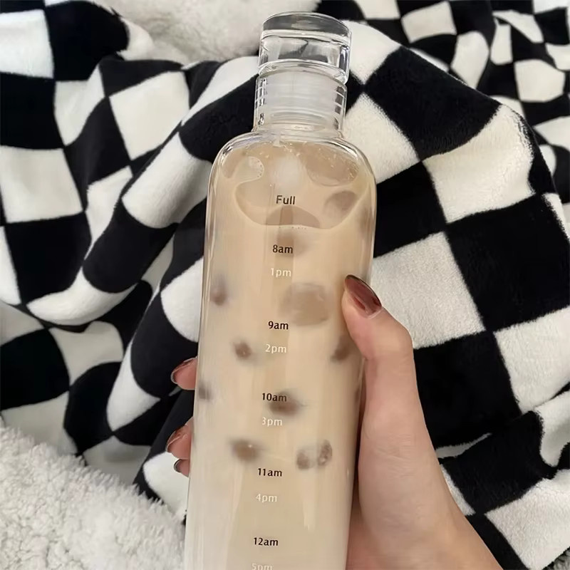 Transparente Kunststoff-Wasserflasche mit Zeitmarkierung und auslaufsicherem Schraubverschluss für Kinder, Schule und Sport - Bild 3