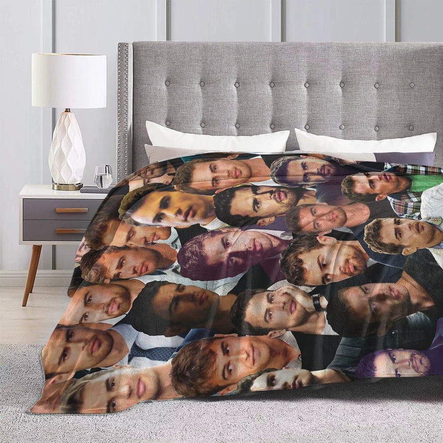 Theo J-James Fleece-Überwurfdecke mit Foto-Collage, mehrfarbig, super warm und atmungsaktiv - Bild 3