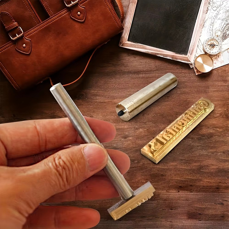 Personalisierter Lederstempel aus Messing mit eigenem Logo als maßgefertigter Heißprägestempel in Gold - Bild 3