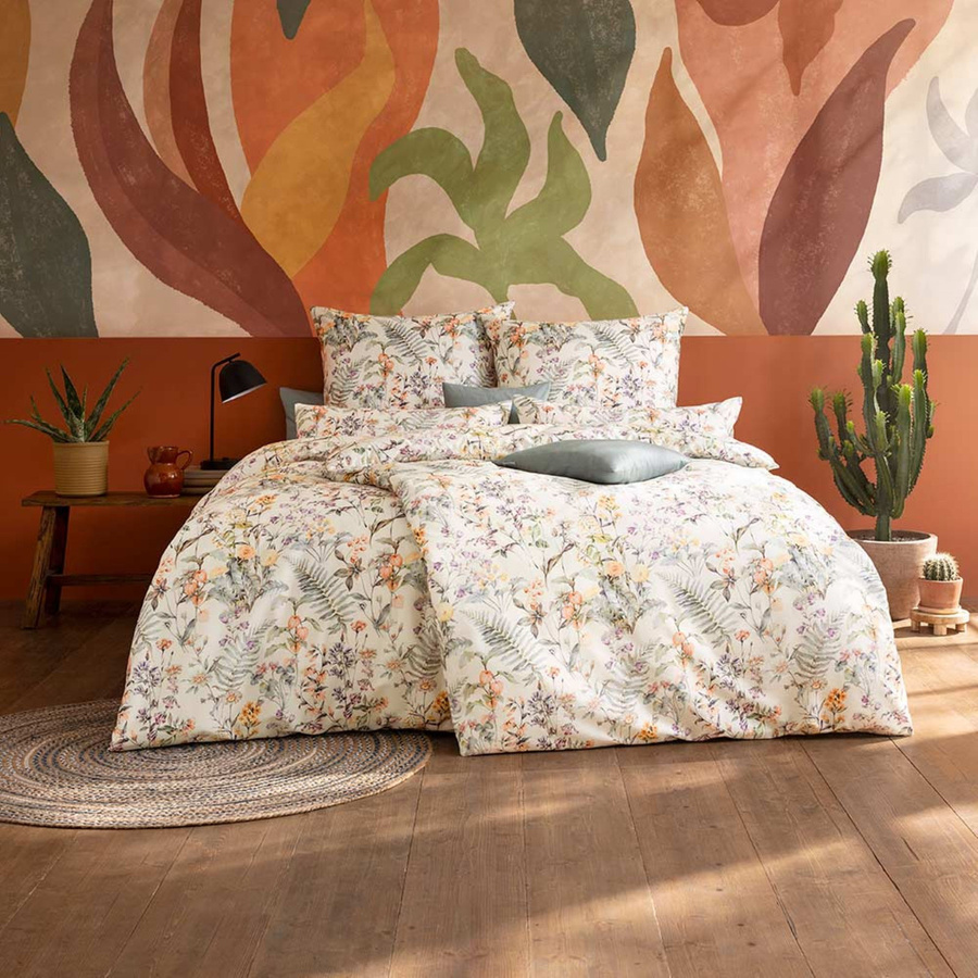 Estella Mako-Satin Bettwäsche Cordula Blumenwiese in Apricot, Set aus Bettbezug und Kissenbezug, B/H: 155 x 220 cm und 80 x 80 cm - Bild 1