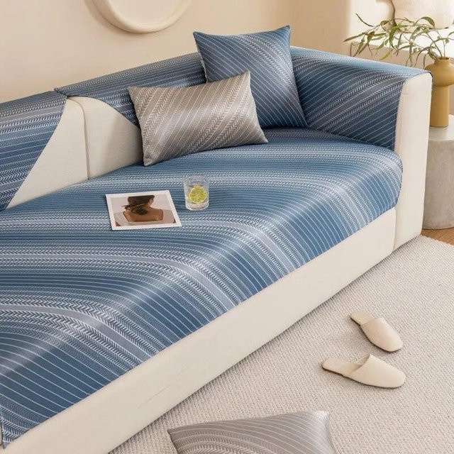Waschbare Sofa Abdeckung aus Eis Seide in Blau, kühlend und rutschfest, B/B: 110 x 180 cm - Bild 1