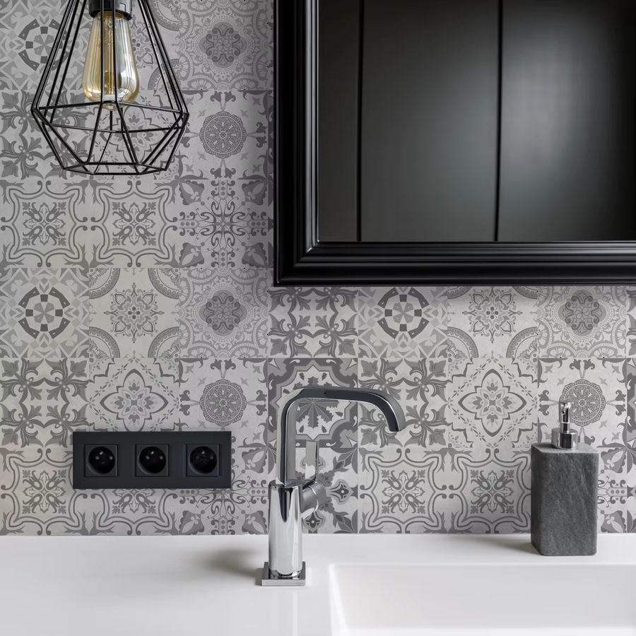 24-teiliges Retro-Fliesen-Wandaufkleber-Set in Grau mit minimalistischem floralem und geometrischem Design für deine Heimdekoration in Küche, Badezimmer oder Wohnzimmer - Bild 3