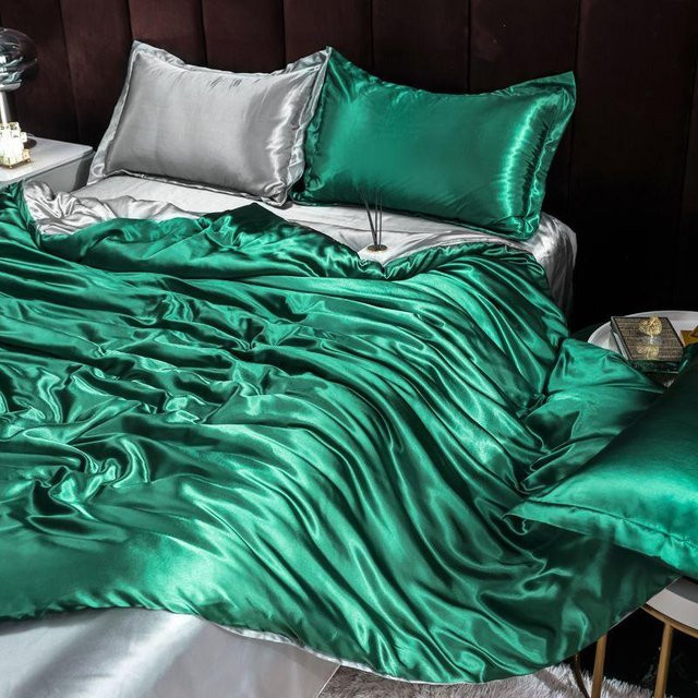 Luxus Maulbeerseide Bettwäscheset in Grün, 4-teiliges Satin-Set bestehend aus Bettbezug, Bettlaken und Kissenbezügen, B/H: 220 x 240 cm - Bild 1